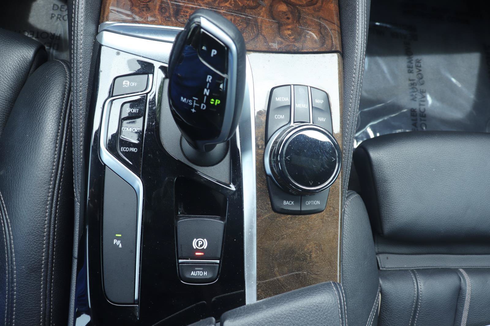 Used 2020 BMW 540i w/ M Sport Package RWD image 30