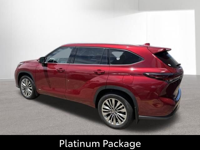 Used 2026 Toyota Highlander Platinum AWD/4WD image 7