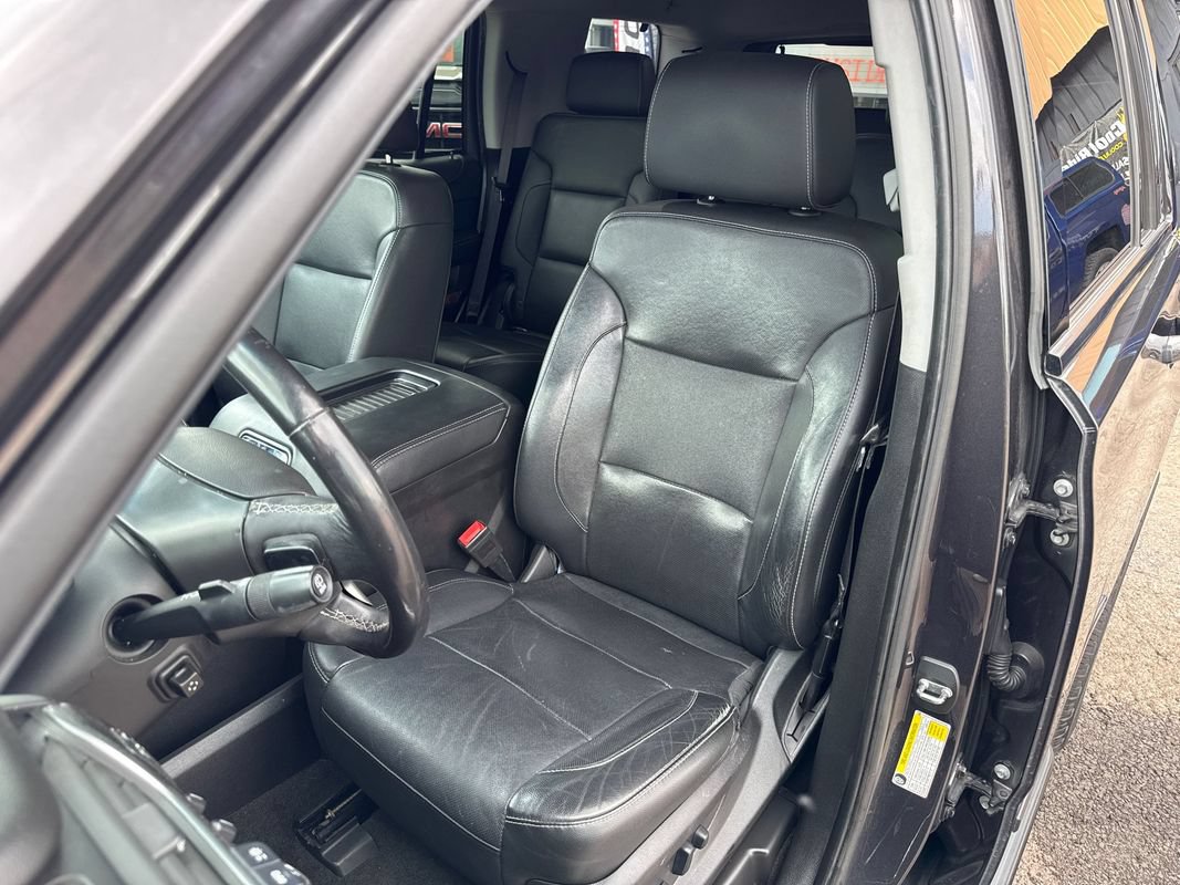 Used 2018 Chevrolet Tahoe Premier w/ RST 6.2L Performance Edition AWD/4WD image 12