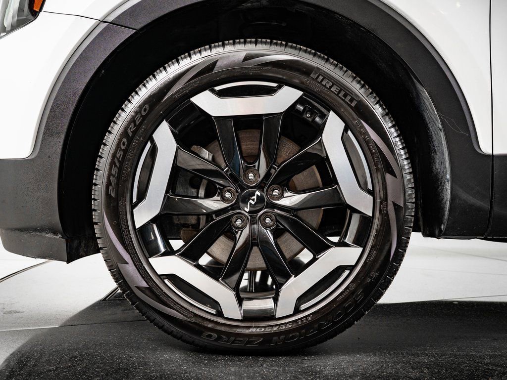 Used 2023 Kia Telluride SX image 12