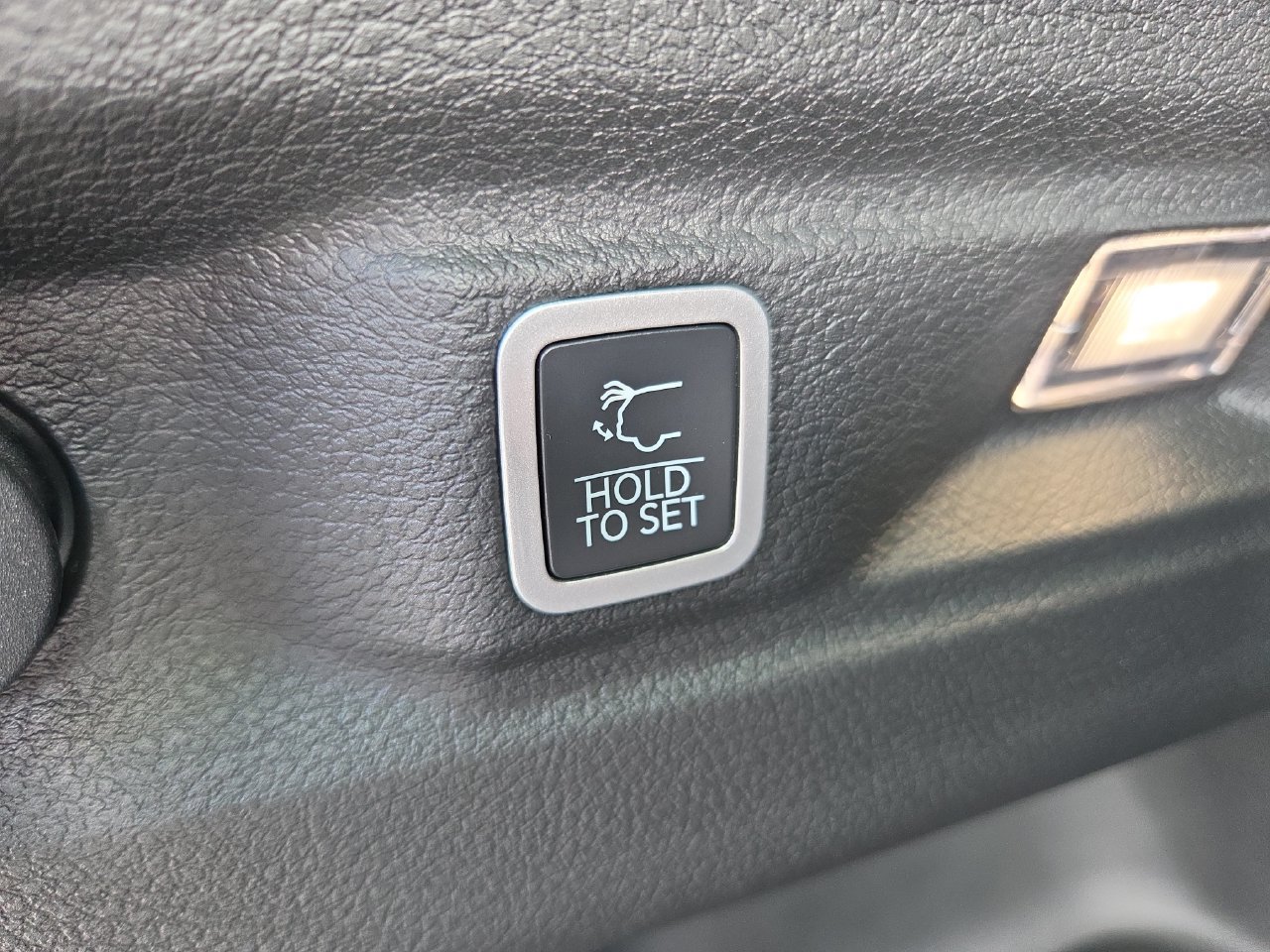 New 2026 Jeep Grand Cherokee L 4WD image 12