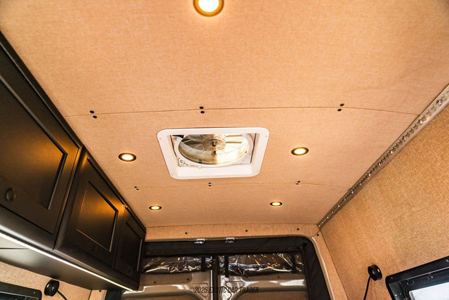 Used 2019 Mercedes-Benz Sprinter 4x4 170 image 31