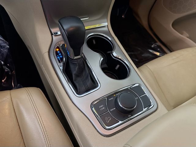 Used 2021 Jeep Grand Cherokee Limited AWD/4WD image 17