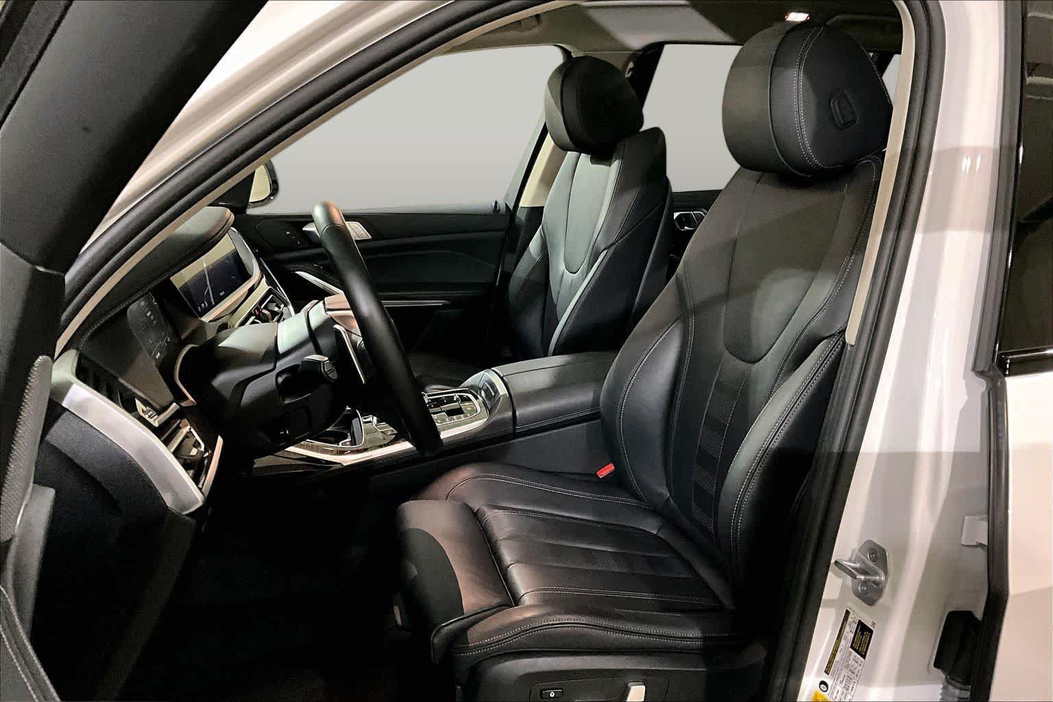 Used 2021 BMW X7 xDrive40i w/ Executive Package AWD/4WD image 8