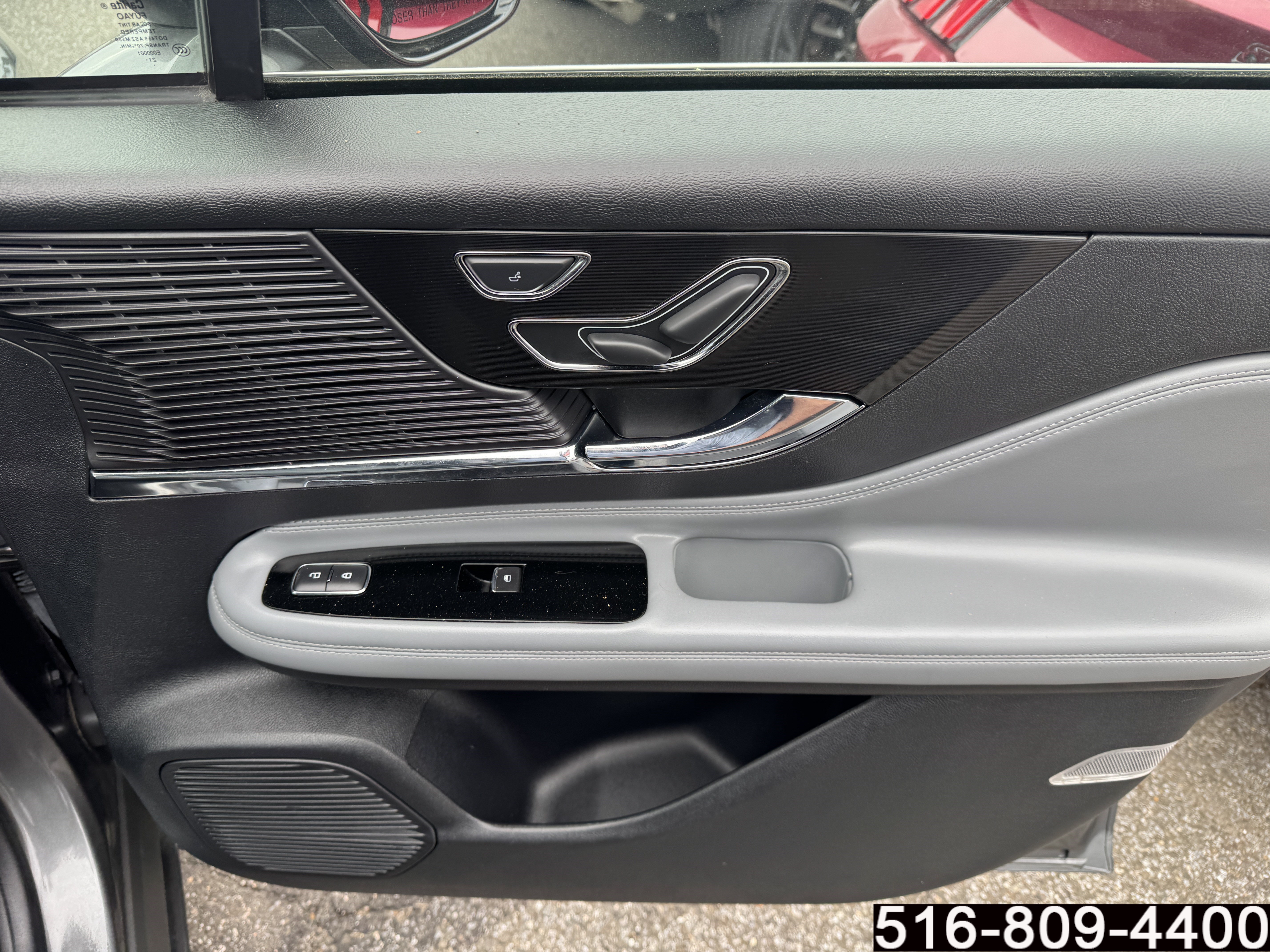 Used 2022 Lincoln Corsair AWD w/ Premium Package image 28