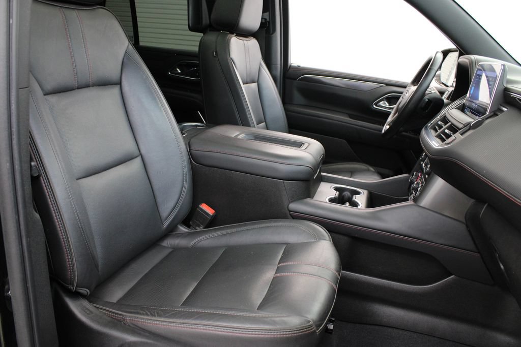 Used 2021 Chevrolet Tahoe RST w/ Luxury Package RWD image 24
