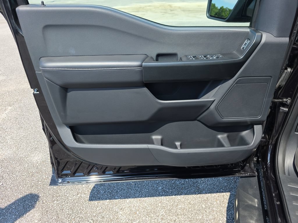 Used 2025 Ford F150 STX w/ Equipment Group 200A RWD image 17
