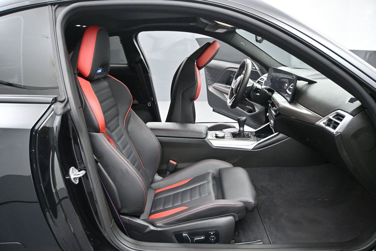 Used 2025 BMW M2 w/ Lighting Package RWD image 21