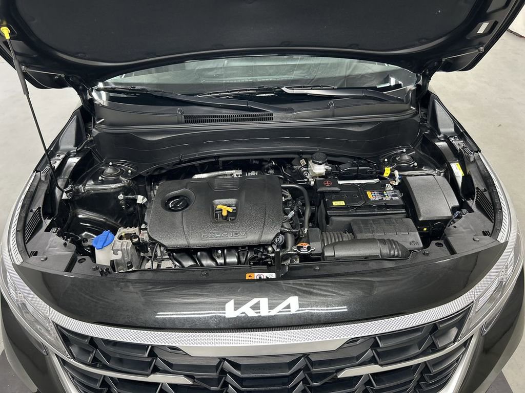 Certified 2024 Kia Seltos LX AWD/4WD image 23