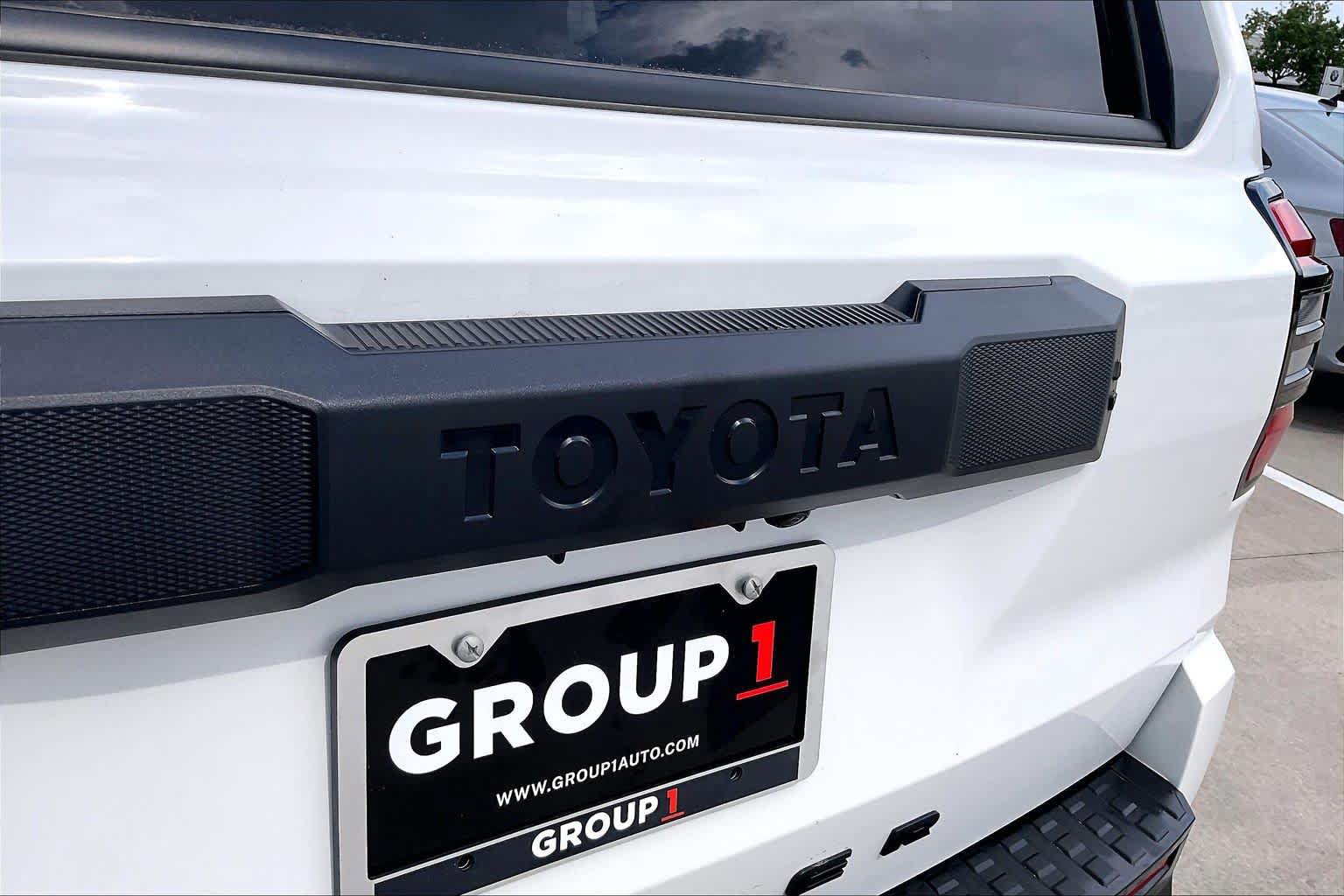 Used 2025 Toyota 4Runner SR5 AWD/4WD image 30