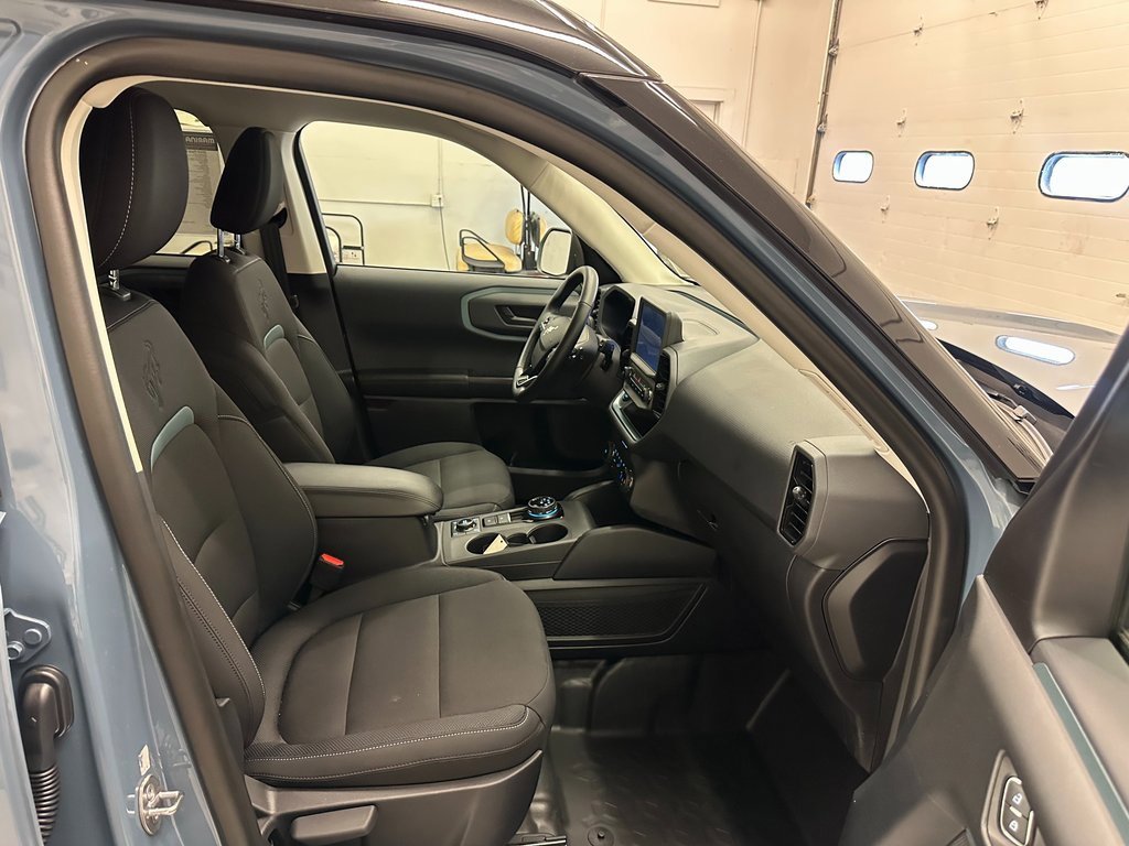 Used 2024 Ford Bronco Sport Badlands image 30