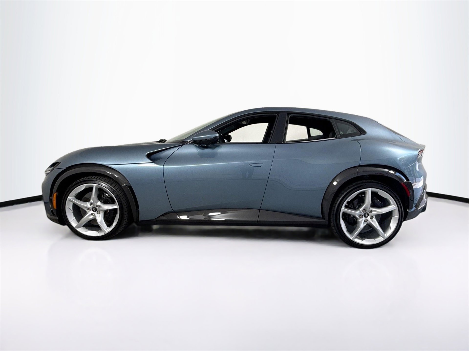 Certified 2025 Ferrari Purosangue image 4