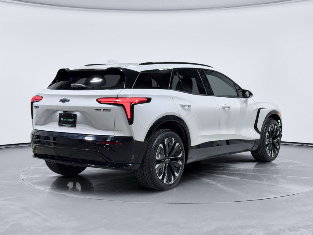 Used 2025 Chevrolet Blazer EV RS AWD/4WD image 3