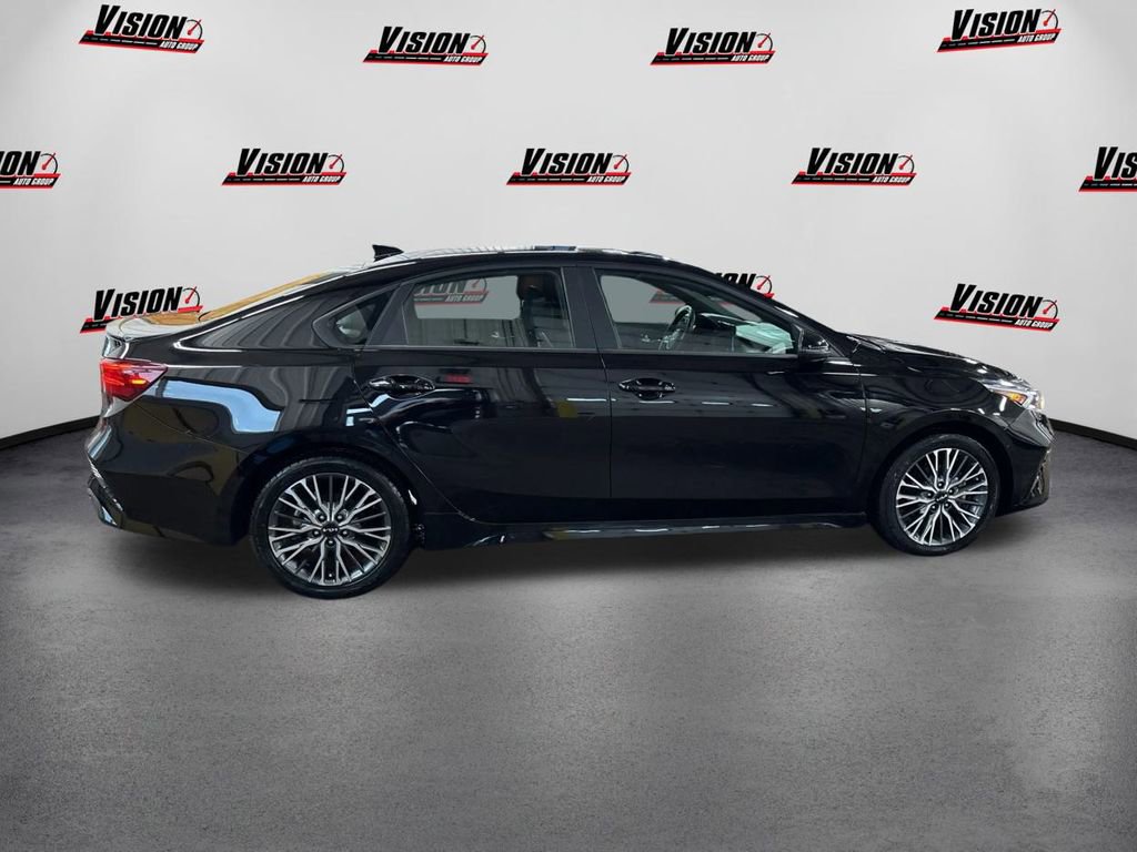 Certified 2023 Kia Forte GT-Line image 4