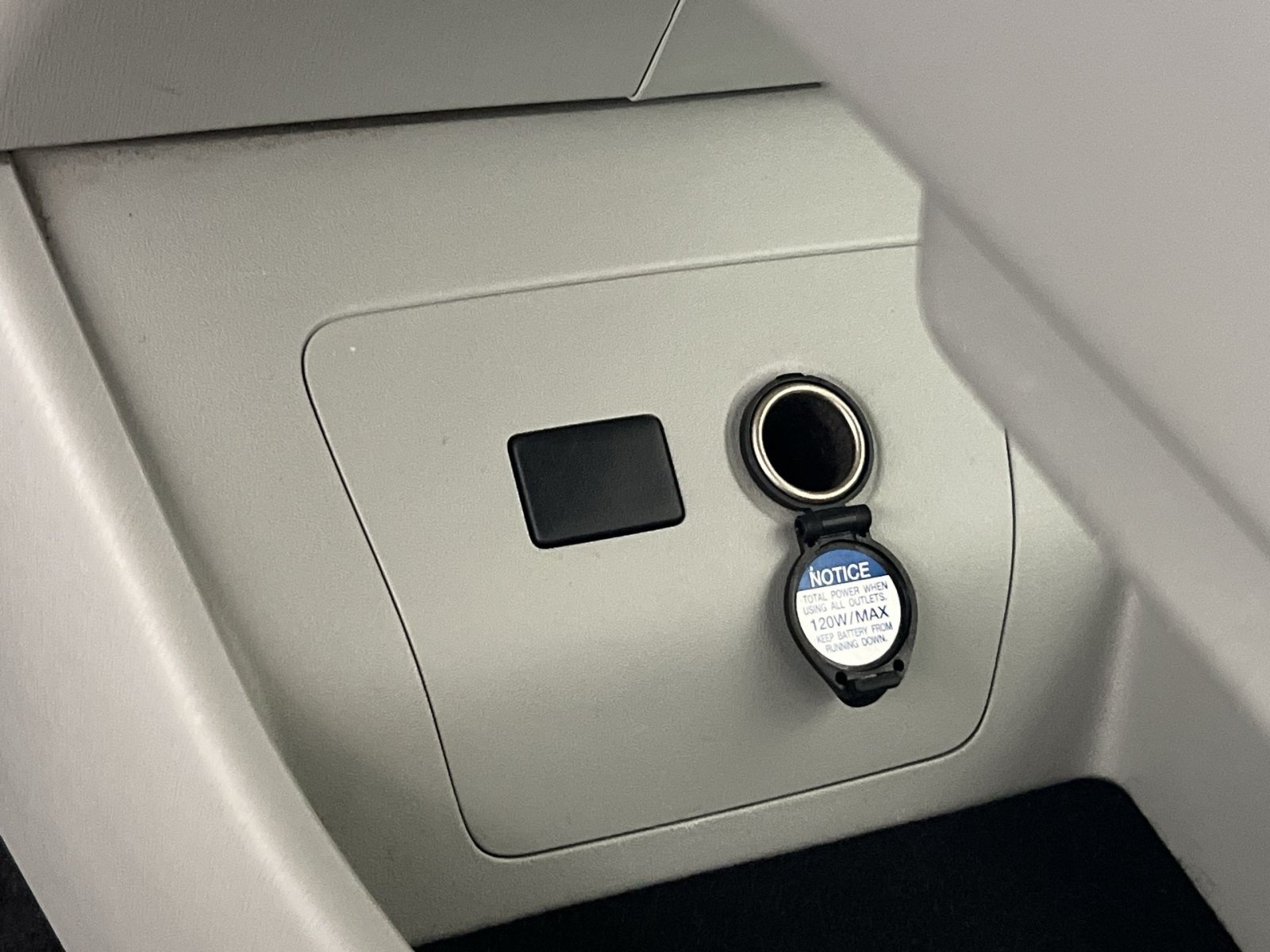 Used 2014 Toyota Prius Two FWD image 30