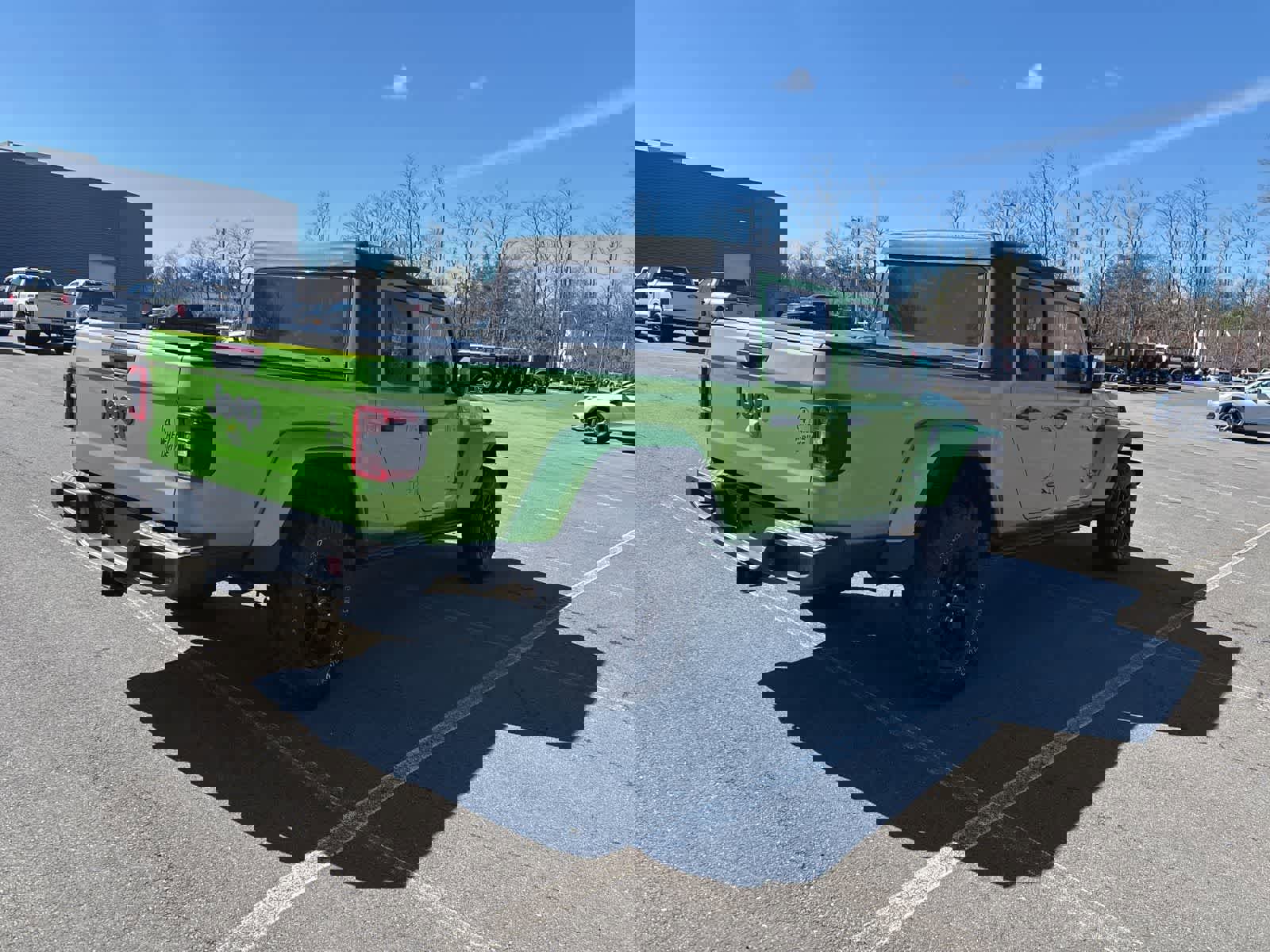 Used 2025 Jeep Gladiator Sport image 15