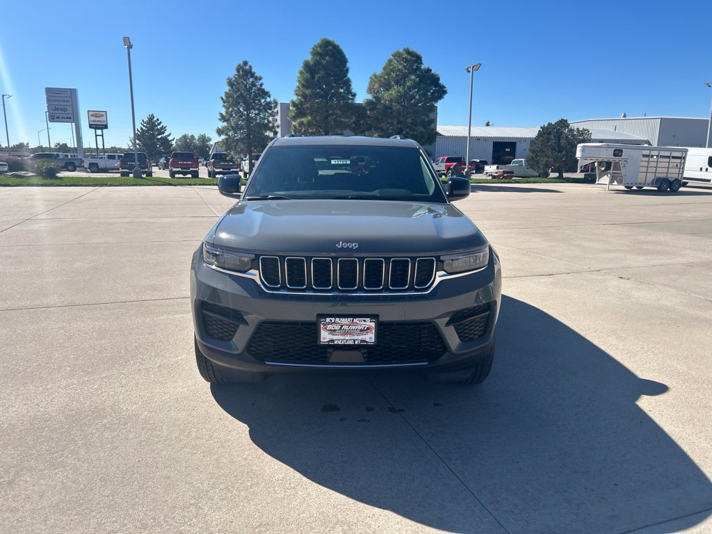 New 2027 Jeep Grand Cherokee Laredo X AWD/4WD image 9