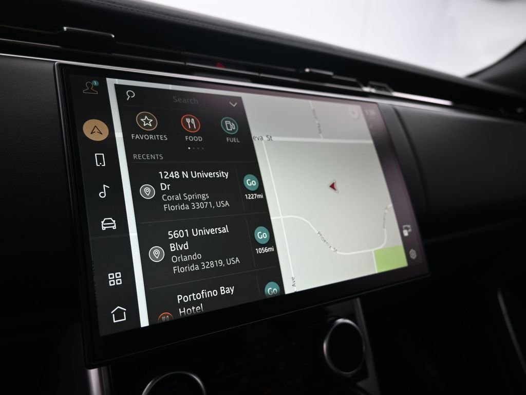 Used 2023 Land Rover Range Rover SE image 28