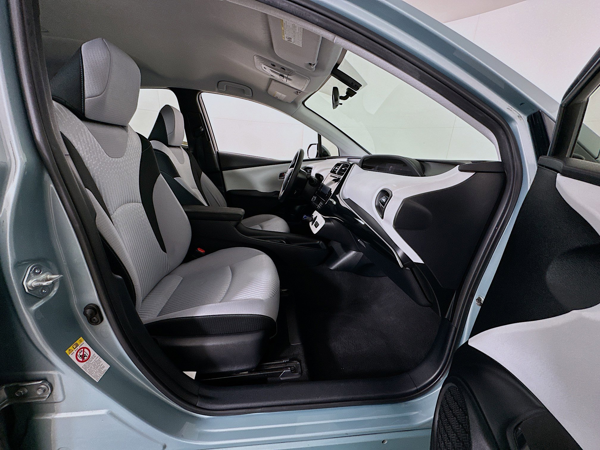 Used 2016 Toyota Prius Two image 29