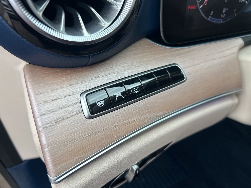 Used 2018 Mercedes-Benz E 400 4MATIC Cabriolet image 18