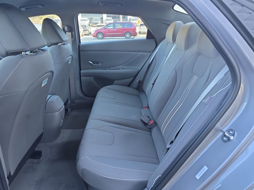 New 2026 Hyundai Elantra Hybrid w/ Cargo Package FWD image 13