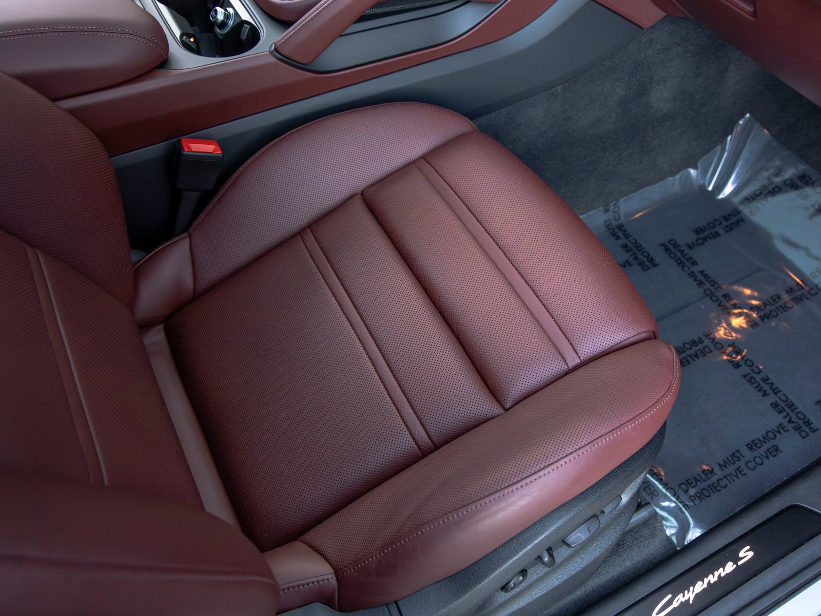 Used 2024 Porsche Cayenne S image 57