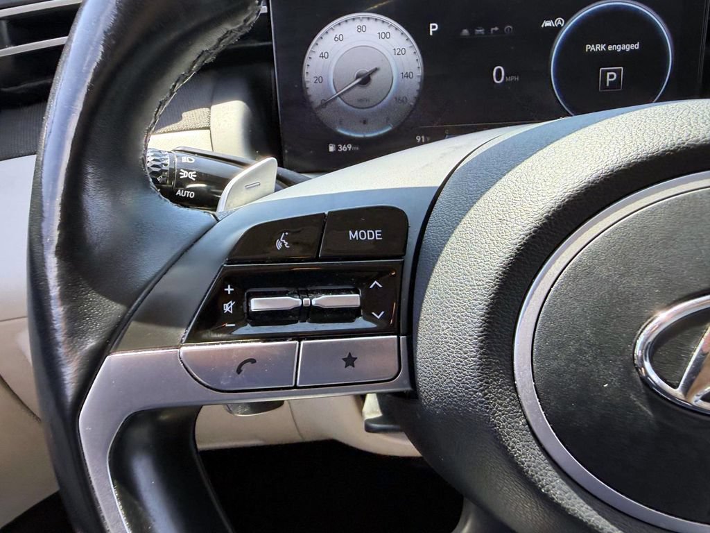 Certified 2023 Hyundai Tucson Limited FWD image 24