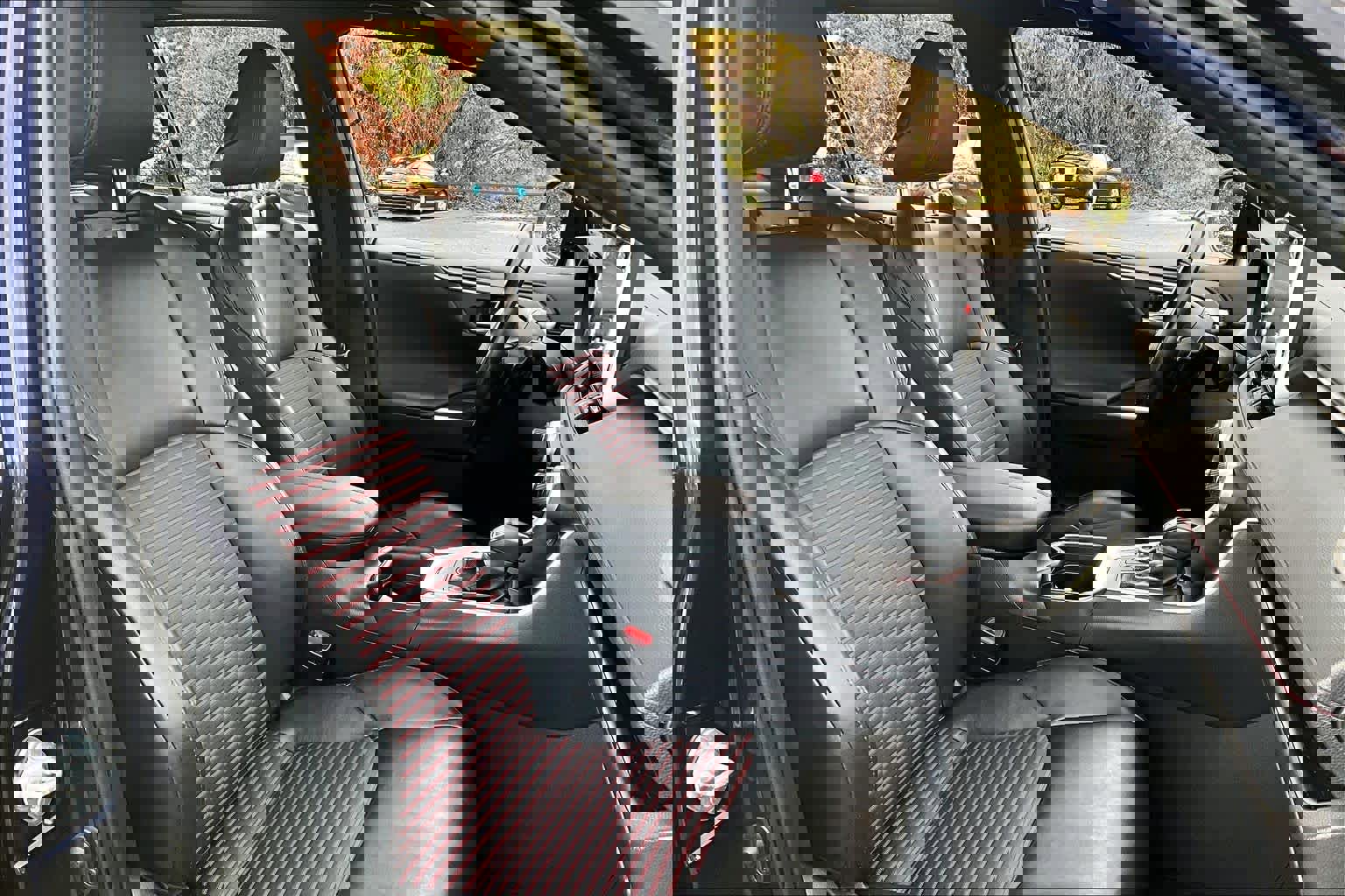 Used 2021 Toyota RAV4 XSE w/ Weather Package image 8