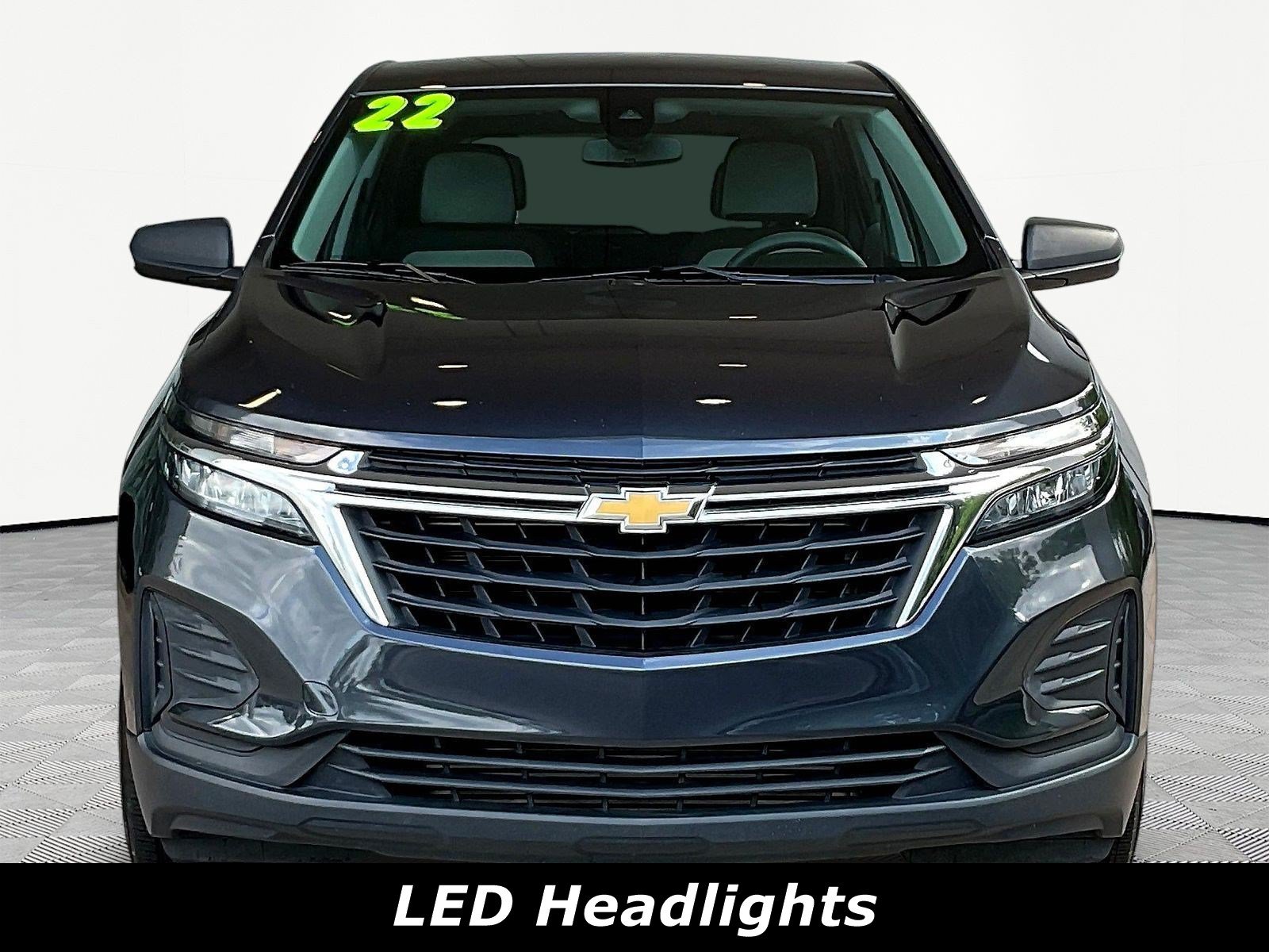 Used 2022 Chevrolet Equinox LS FWD image 2