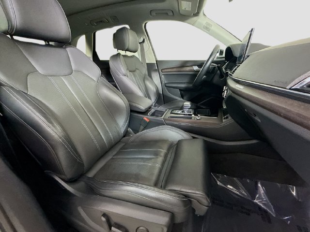 Used 2021 Audi Q5 e Premium Plus w/ Premium Plus Package AWD/4WD image 28