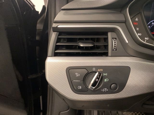 Used 2017 Audi A4 AWD/4WD image 20