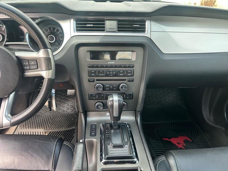 Used 2013 Ford Mustang Premium RWD image 11