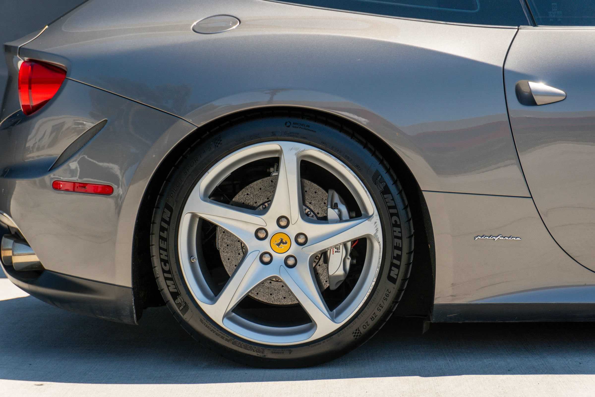 Used 2012 Ferrari FF AWD/4WD image 35