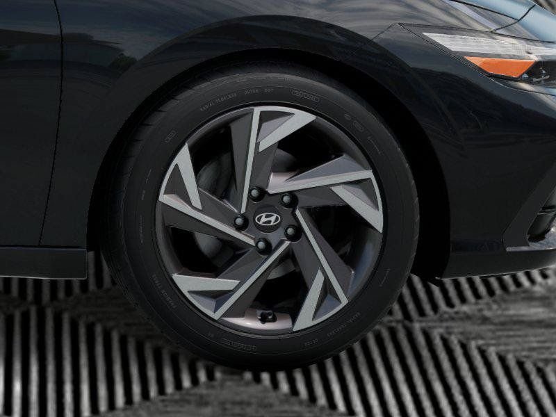New 2026 Hyundai Elantra Limited FWD image 8