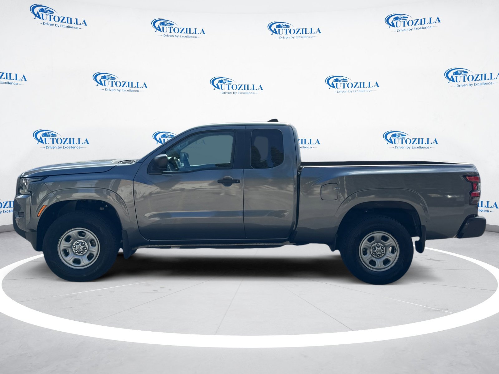 Used 2024 Nissan Frontier S w/ Technology Package image 2