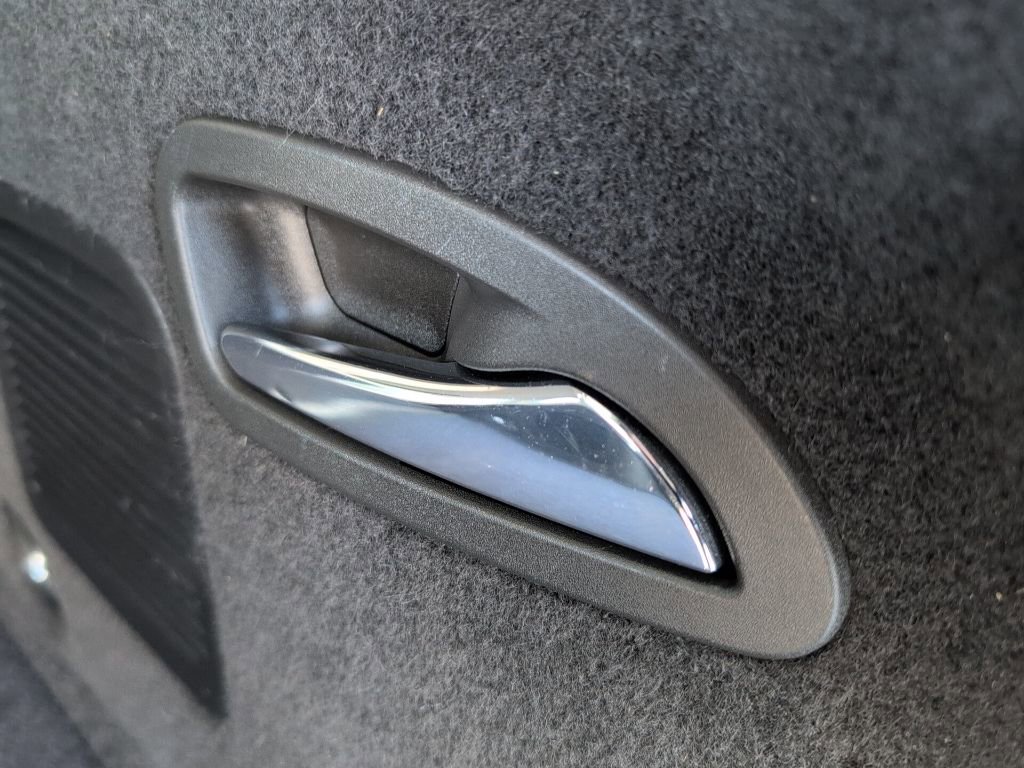 Used 2019 Buick Envision Essence image 40