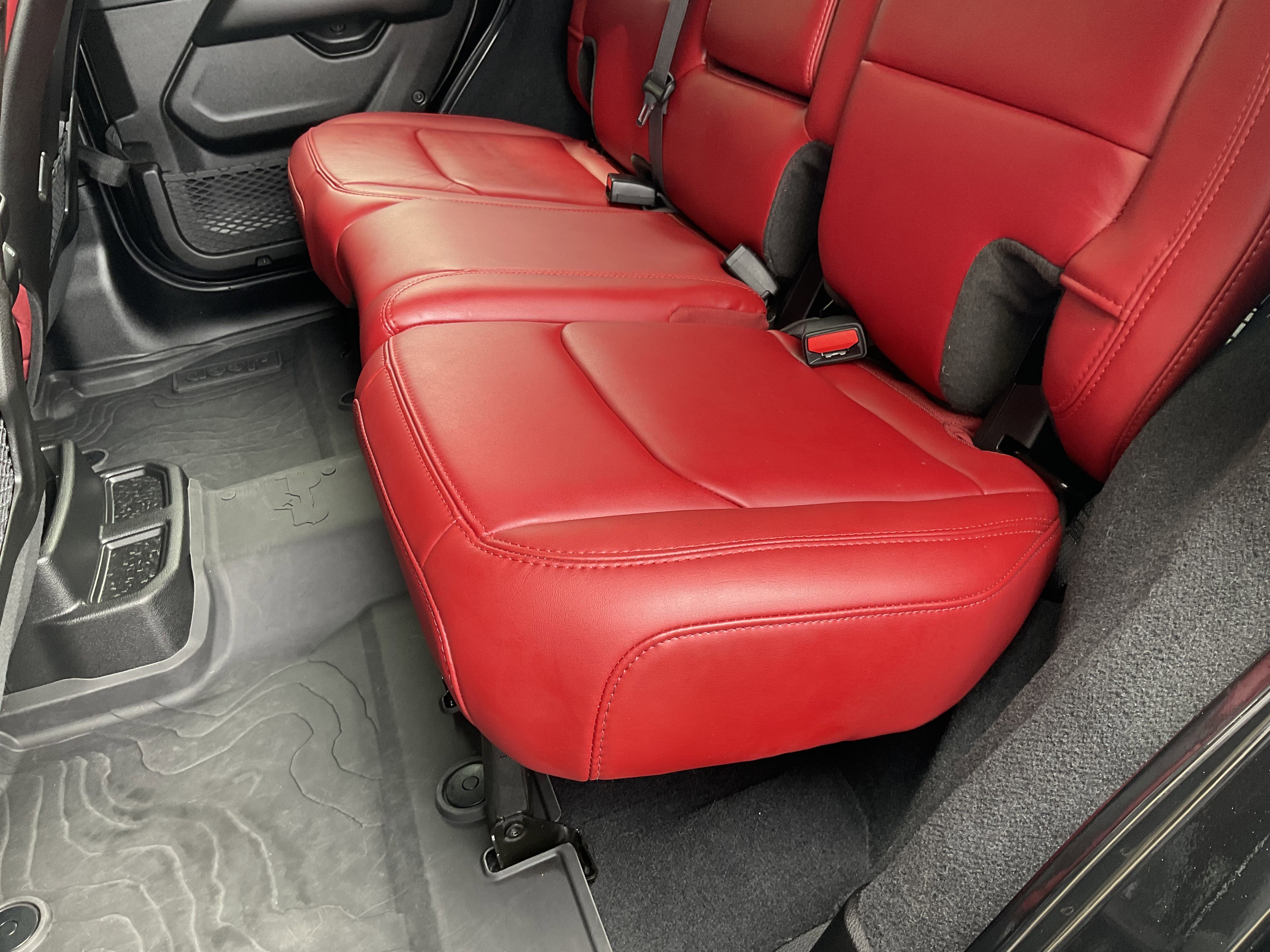 Used 2024 Jeep Wrangler Unlimited Rubicon 392 image 39