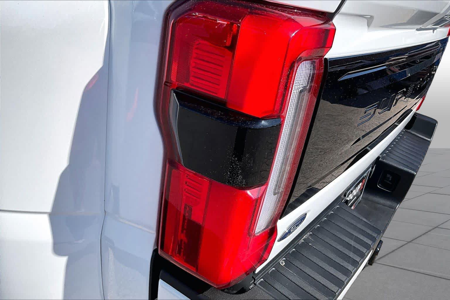 Used 2026 Ford F350 Platinum w/ FX4 Off-Road Package AWD/4WD image 27
