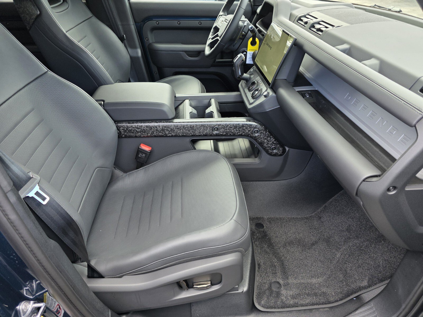 New 2026 Land Rover Defender 110 OCTA AWD/4WD image 3