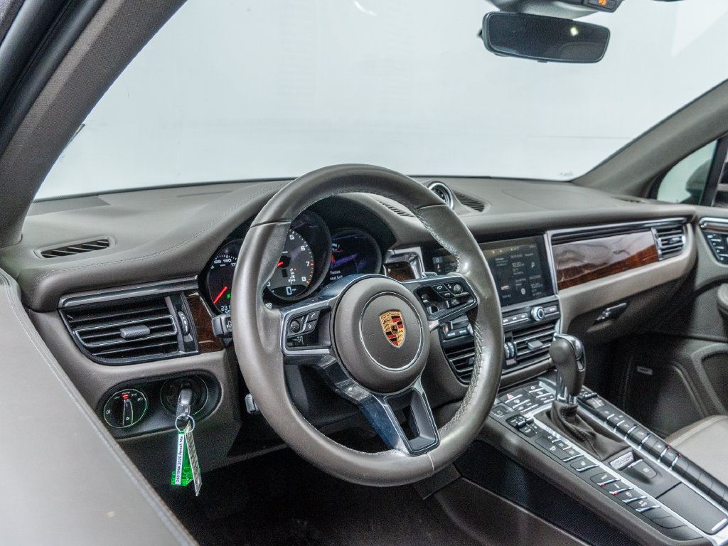 Used 2020 Porsche Macan S AWD/4WD image 4