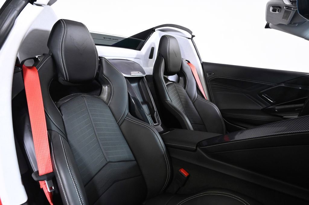 Used 2025 Chevrolet Corvette E-Ray AWD/4WD image 16
