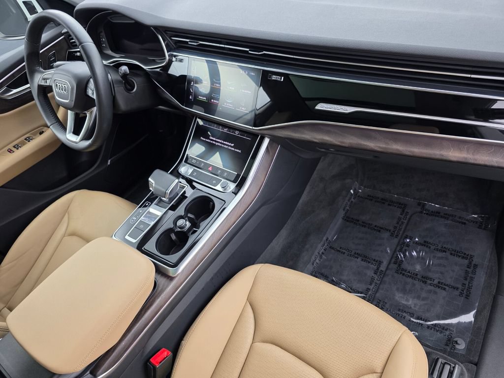 Used 2020 Audi Q8 Premium Plus w/ Premium Plus Package AWD/4WD image 29