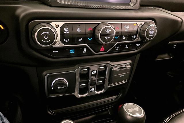 Used 2023 Jeep Wrangler Unlimited Sahara image 30