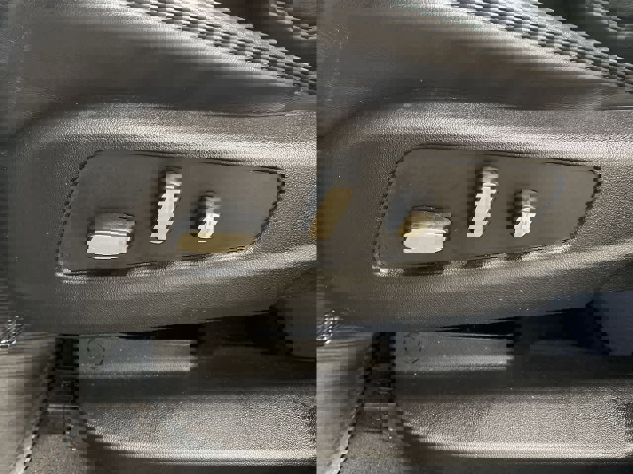 Used 2020 Cadillac XT6 Premium Luxury w/ Platinum Package image 16