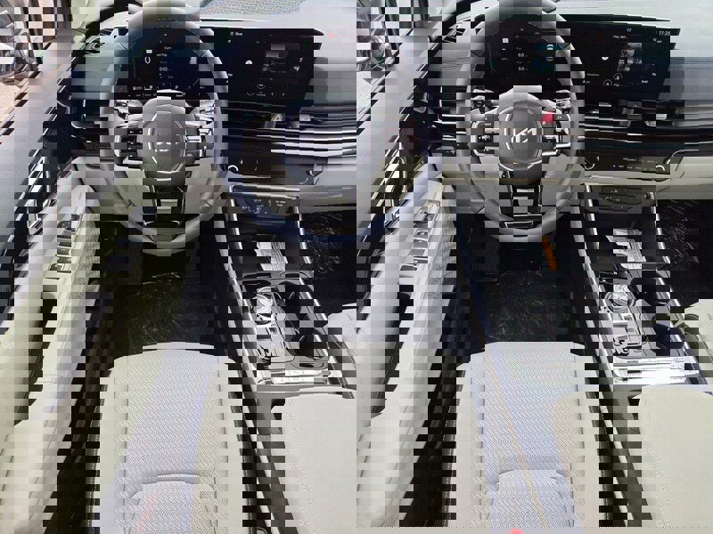 New 2026 Kia Carnival SX Prestige image 10