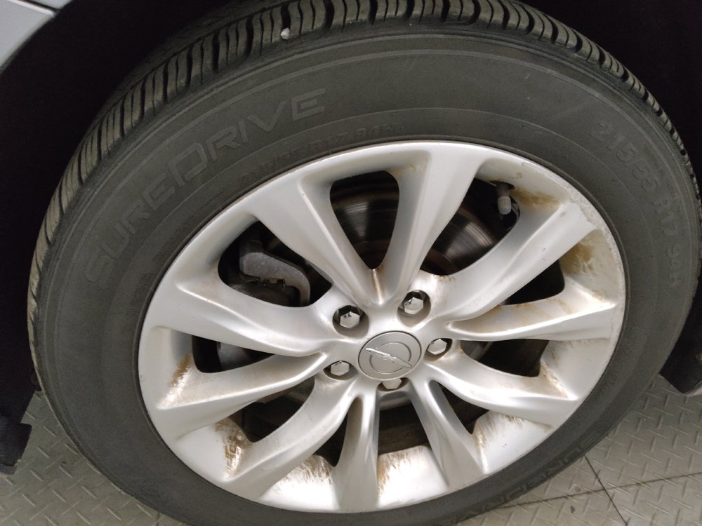 Used 2015 Chrysler 200 C FWD image 31