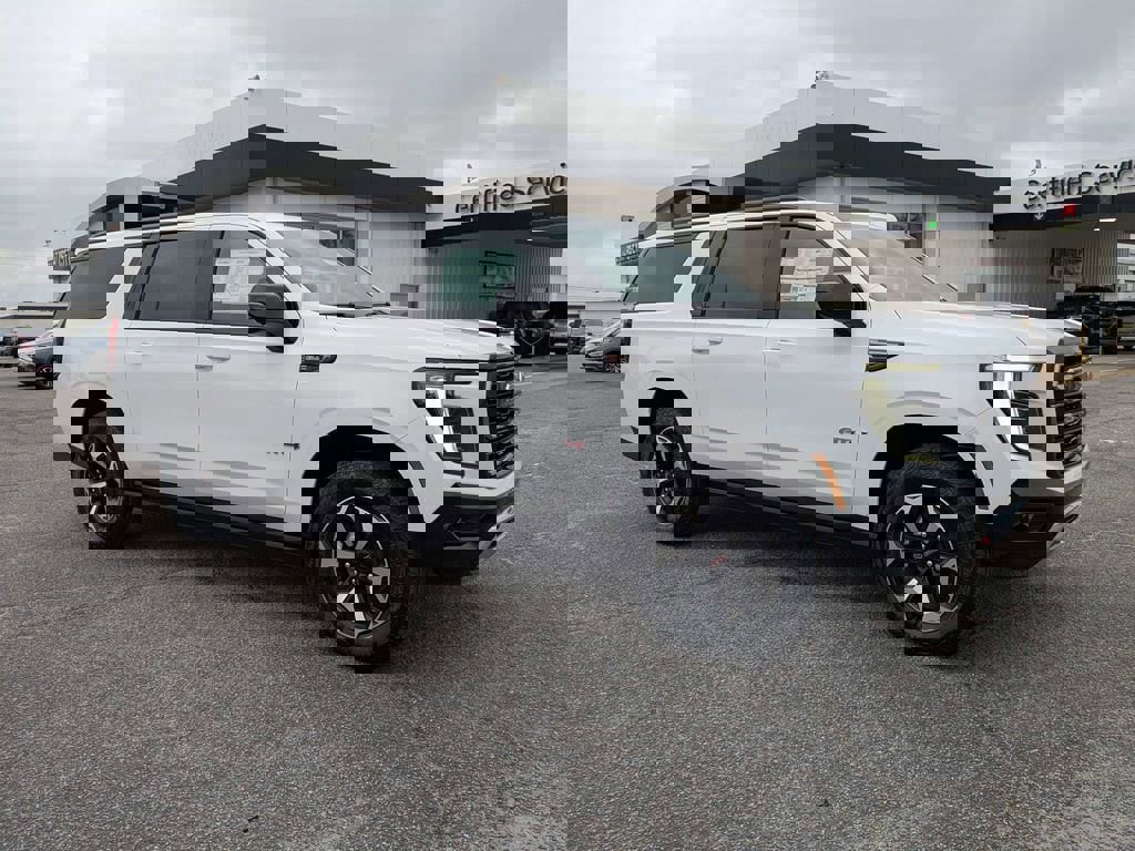 New 2026 GMC Yukon XL AT4 w/ AT4 Premium Package image 3