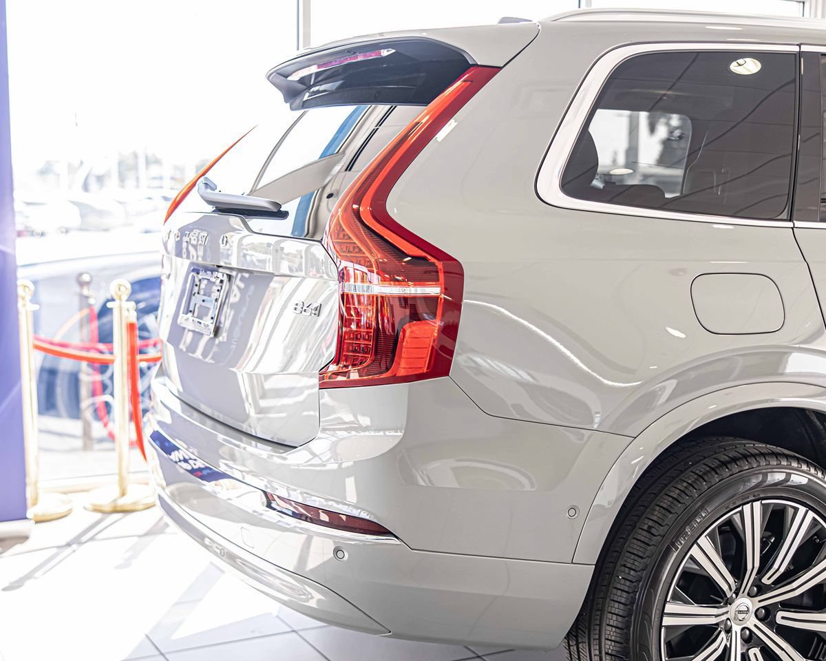 Used 2025 Volvo XC90 B6 Plus AWD/4WD image 13