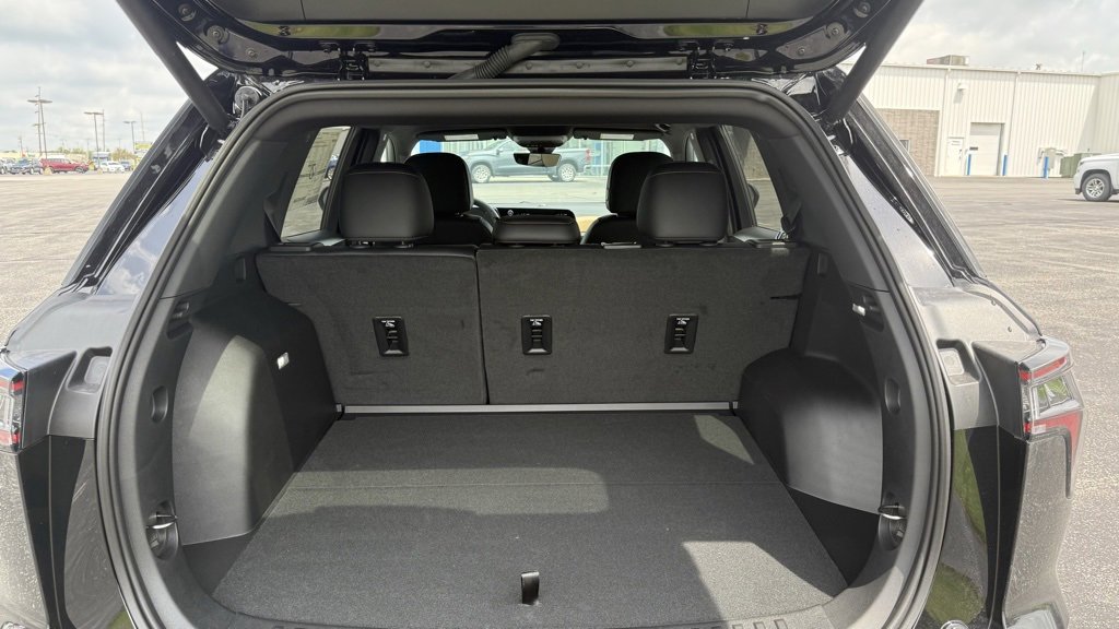 New 2026 Chevrolet Equinox ACTIV w/ Safety and Technology Package image 20