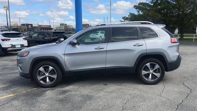 Used 2019 Jeep Cherokee Limited AWD/4WD image 5